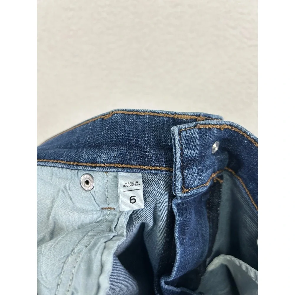 Casual Loft Outlet Womens 6 Blue Denim Raw‎ Hem Bermuda Shorts 5262